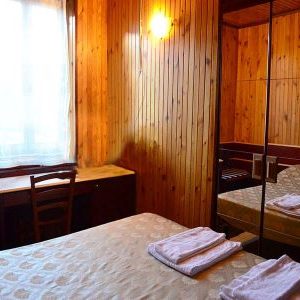 9e9-SHOP-Ecommerce-Acquisti-da-Casa-ABTE004-S08A-001-Dove-Dormire-Affittacamere-Img01